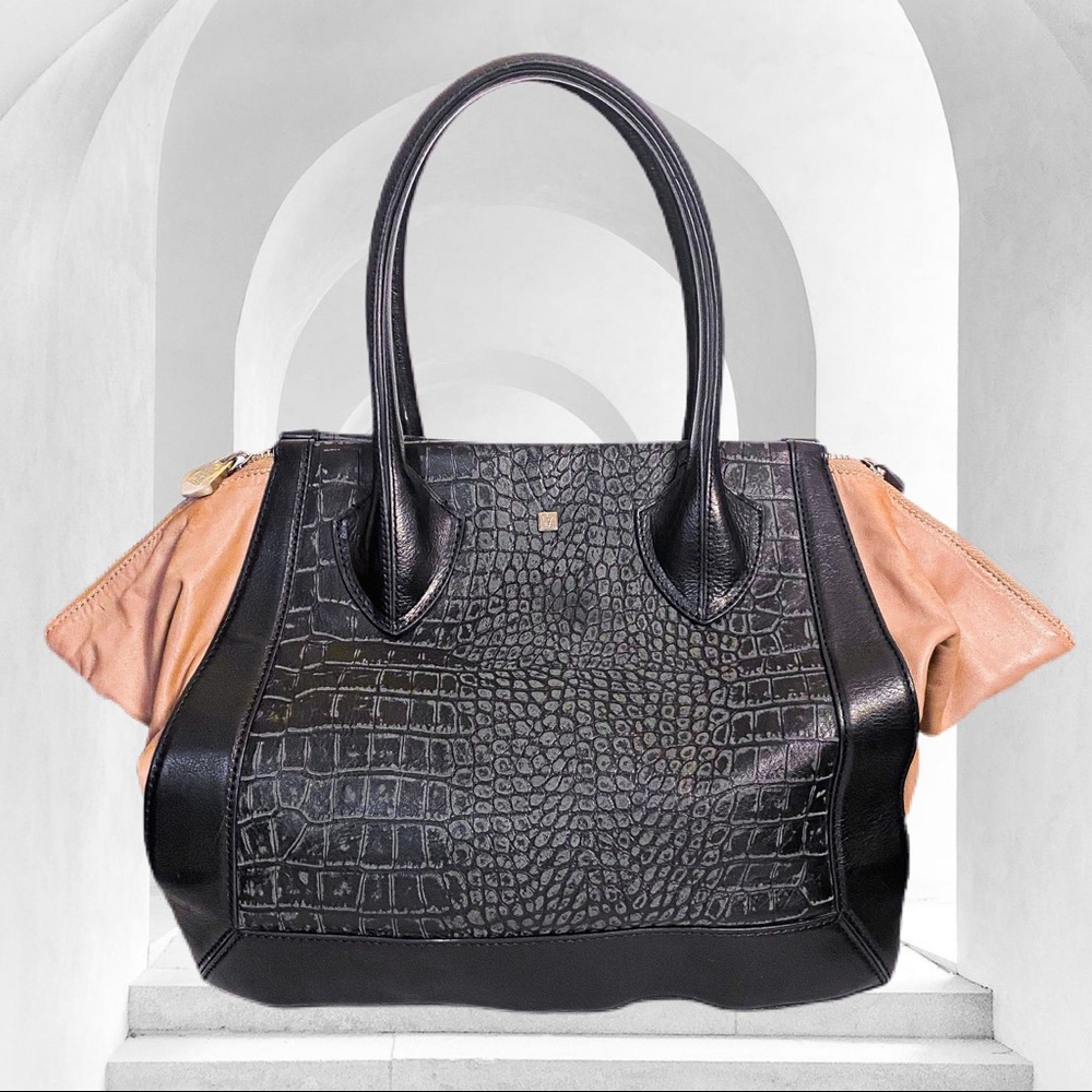POUR LA VICTOIRE large black Maison tote bag